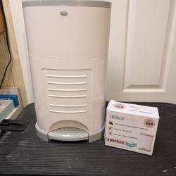 DEKOR Diaper Genie  NEW  & Box Refills 