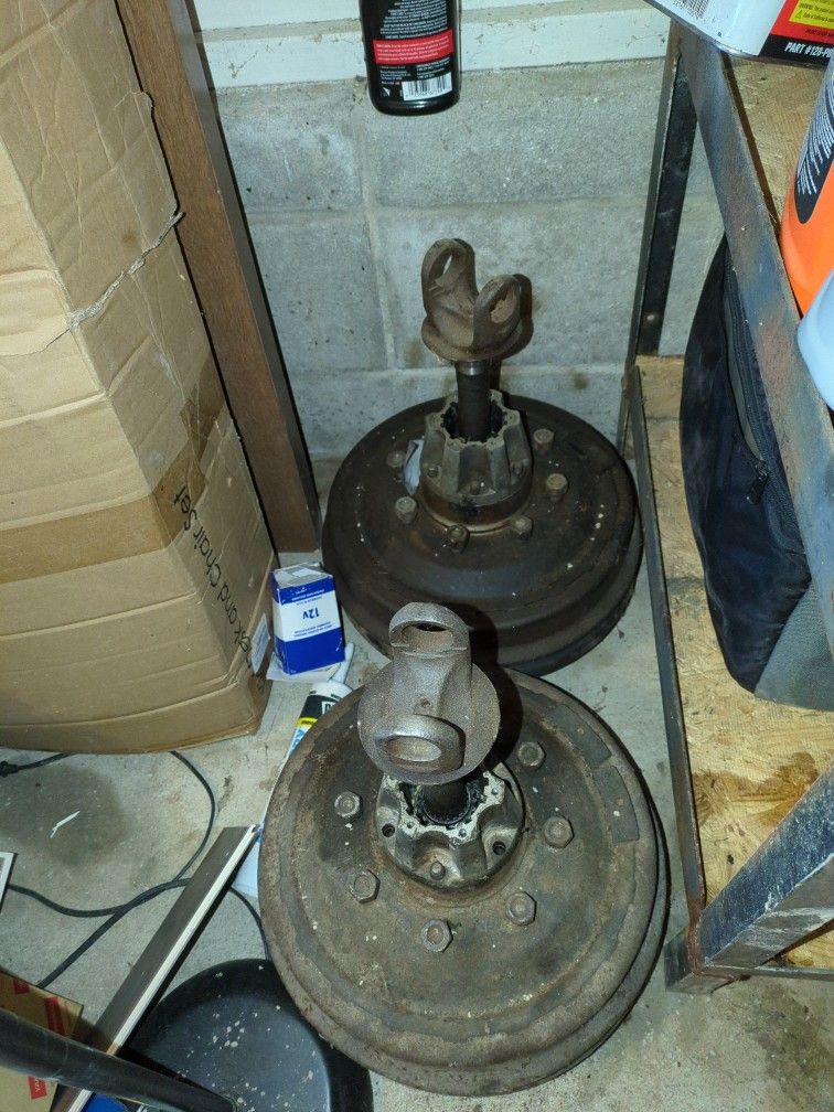 1974 W200 Front Break Assembly With Short Shaft