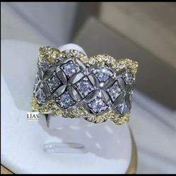 New 18k Gold Wedding Ring 