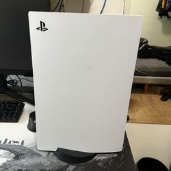 PlayStation 5 Disc Edition 825GB – Like New w/ Sealed Controller