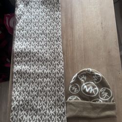 Michael Kors Beanie & Scarf