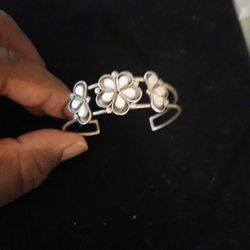 Sterling Silver Cuff Bracelet with Mother Of Pearl 