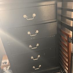 Dresser pick up Only