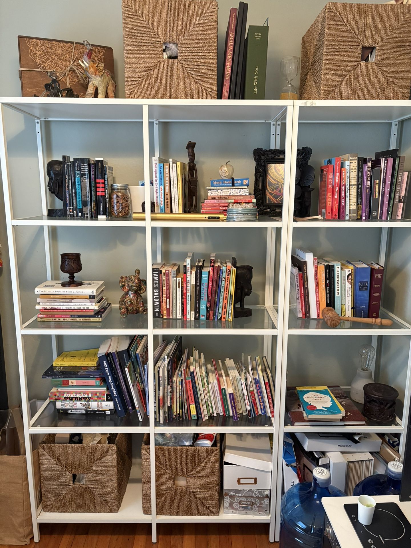 Bookshelf 