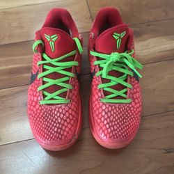 Kobe reverse Grinch