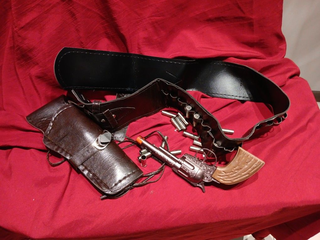 WESTERN Costume BELT n Gun HOLSTER