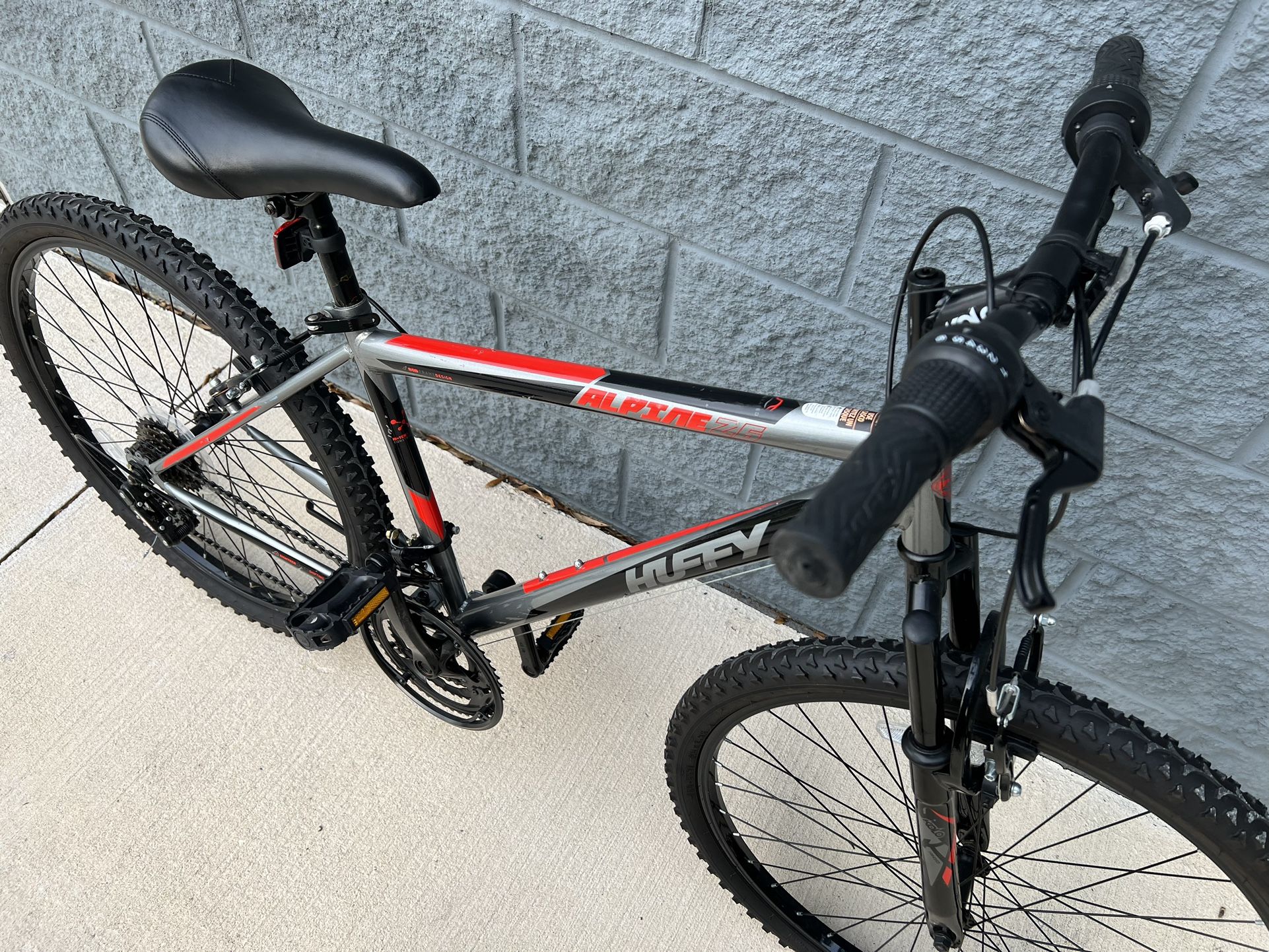 Huffy alpine best sale mountain bike