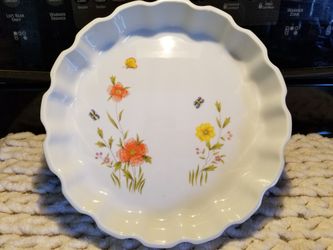 Vintage country flowers by Andrea quiche/pie plate