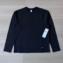 Alo Yoga Black Long Sleeve Shirt