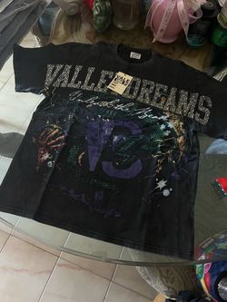 Valley Tshirt Size M,L