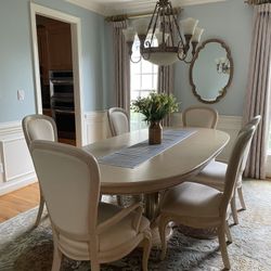 Stunning Light Wood Dining Room Table Set With 8 Chairs And Lighted Glass Shelved Top/Bottom Hutch