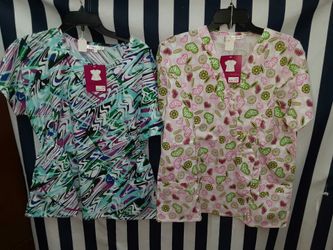 2 Uniform scrub tops size Med