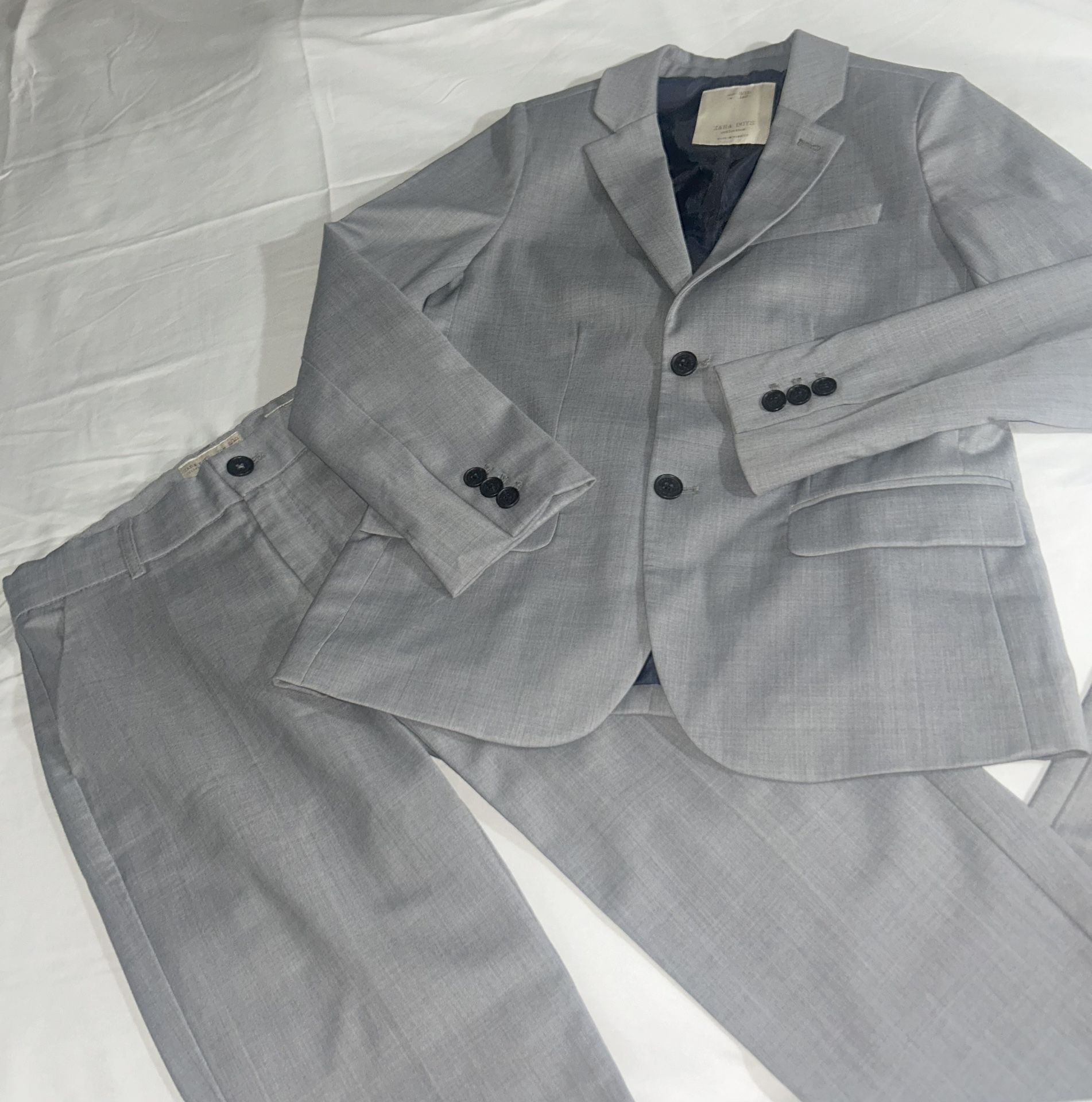 Boys ZARA Formal Fitted Gray Suit Size 9/10 - Jacket & Pants 