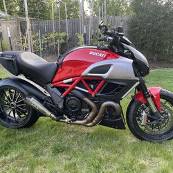 2012 Ducati Diavel