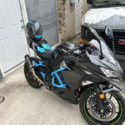 2022 Ninja 400