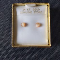 NOS Unique 14 KT Yellow Gold & Quartz? Earrings