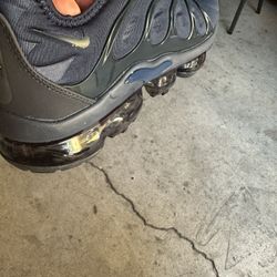 nike size 8.5,9.5,11,13