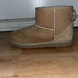Ugg Kids Classic Mini II Shoes