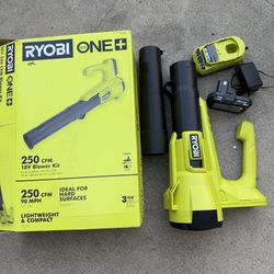 RYOBI ONE+ 18V 90 MPH 250 CFM Cordless Battery Leaf Blower/Sweeper with 2.0 Ah Battery and Charger