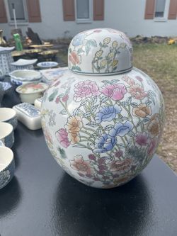 Beautiful Vintage Colorful Ceramic Ginger Jar