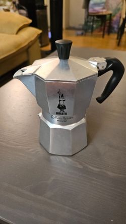 Bialetti Moka Express 3-Cup Stovetop Espresso Maker