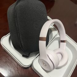 Dr Beats Solo 4 $125