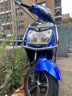 Fly-7 electric scooter