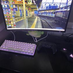 Gaming PC comes with PS5 controller 