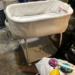 Baby bassinet