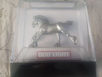 Vintage 1982 bud light silver Clydesdale light