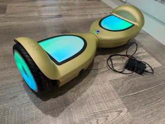Jetson Mojo Gold Hoverboard with Charger