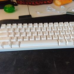 White GK61 75% Keyboard - Yellow Switches, Thocky & Creamy Sound
