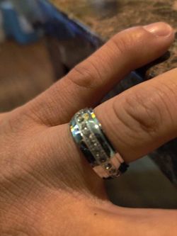 Men’s size 9 and women’s size 6 rings