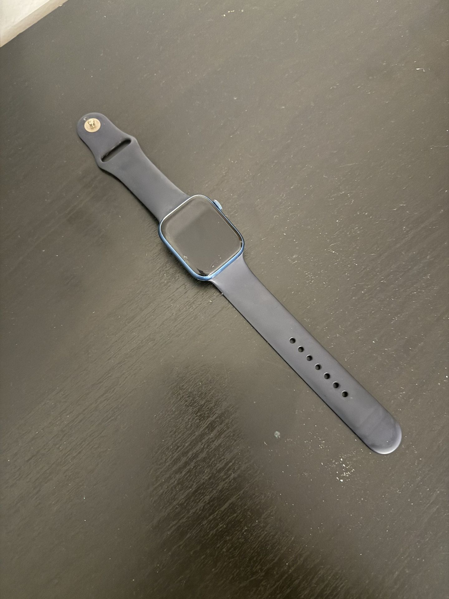 Blue Men’s Apple Watch Series 7 45mm