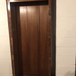 Free Beautiful Wooden Book Or Display Shelves