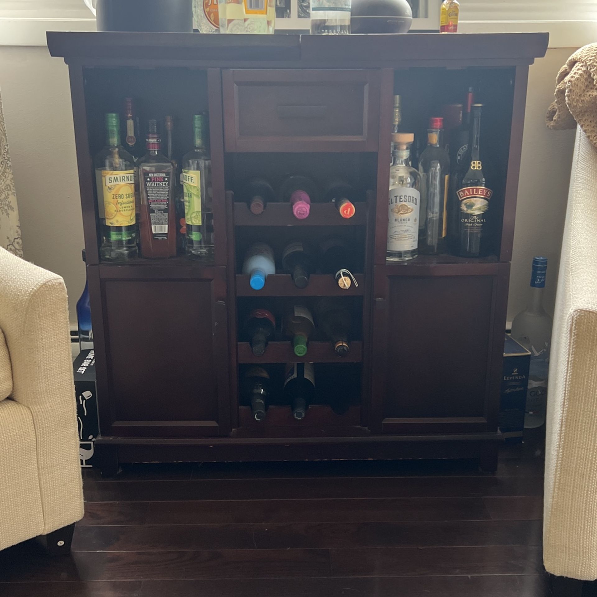 Bar Cabinet With Expandable Top