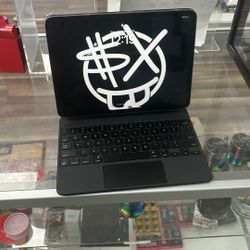 ipad pro with apple magic keyboard 