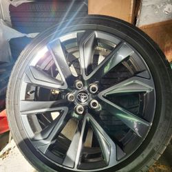 2020 Toyota Corolla Rims 18"