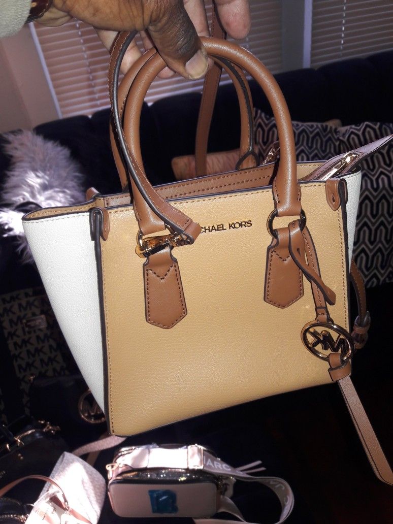 ** MICHAEL KORS MINI TOTE BAG** $100
