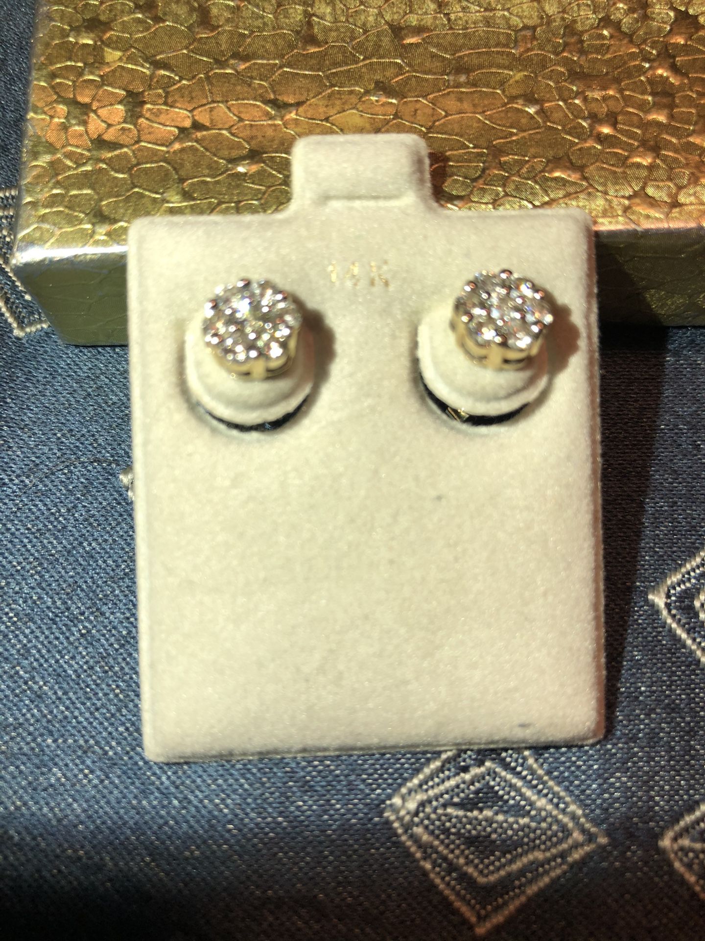 10k yellow gold .90 ct diamond earrings