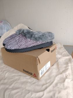 Women slippers