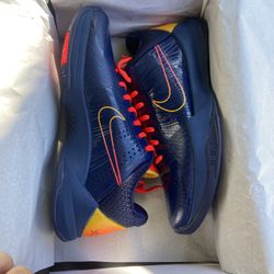 Nike Kobe Caitlin Clark Blue Size 8 Men 