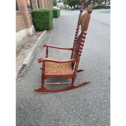VINTAGE ANTIQUE MAHOGANY CARVED VICTORIAN STYLE ROCKING CHAIR