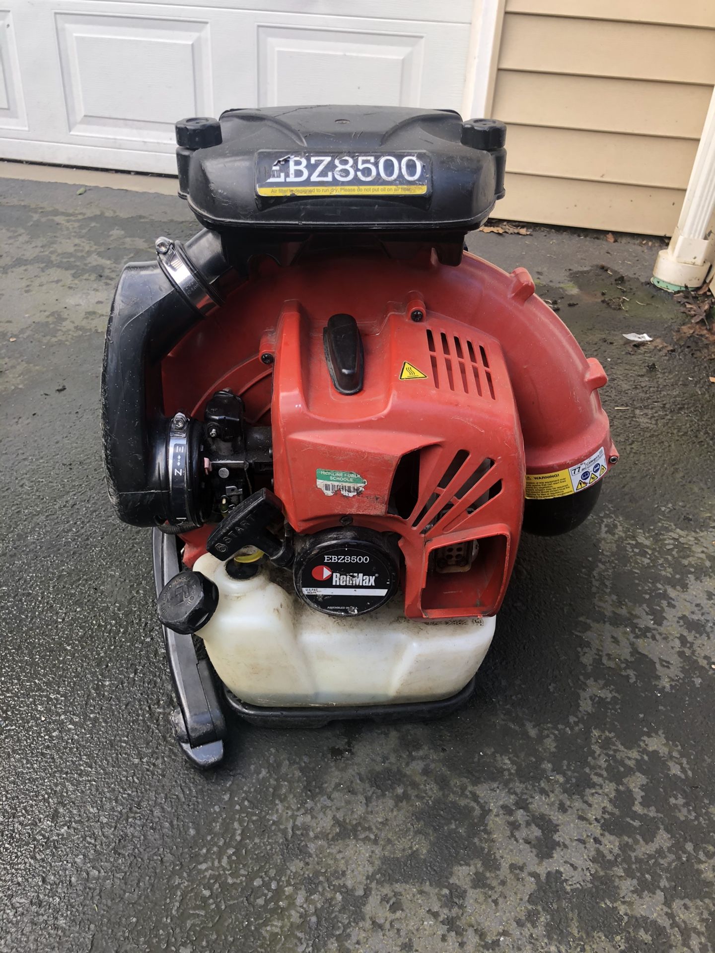 Redmax Ebz8500 Gas Powered Backpack Blower for Sale in Seattle, WA
