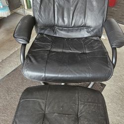 Recliners And Ottoman 