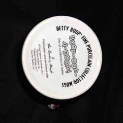 Betty Boop Collector Mug by Danbury Mint 