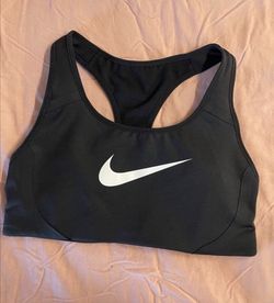 Nike women’s black sports bra