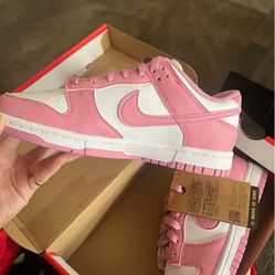 Women’s Size 7 Nike Dunks Pink/White 