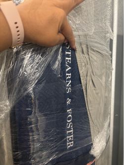 Stearns & foster king size mattress