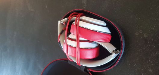 Old beats headphones